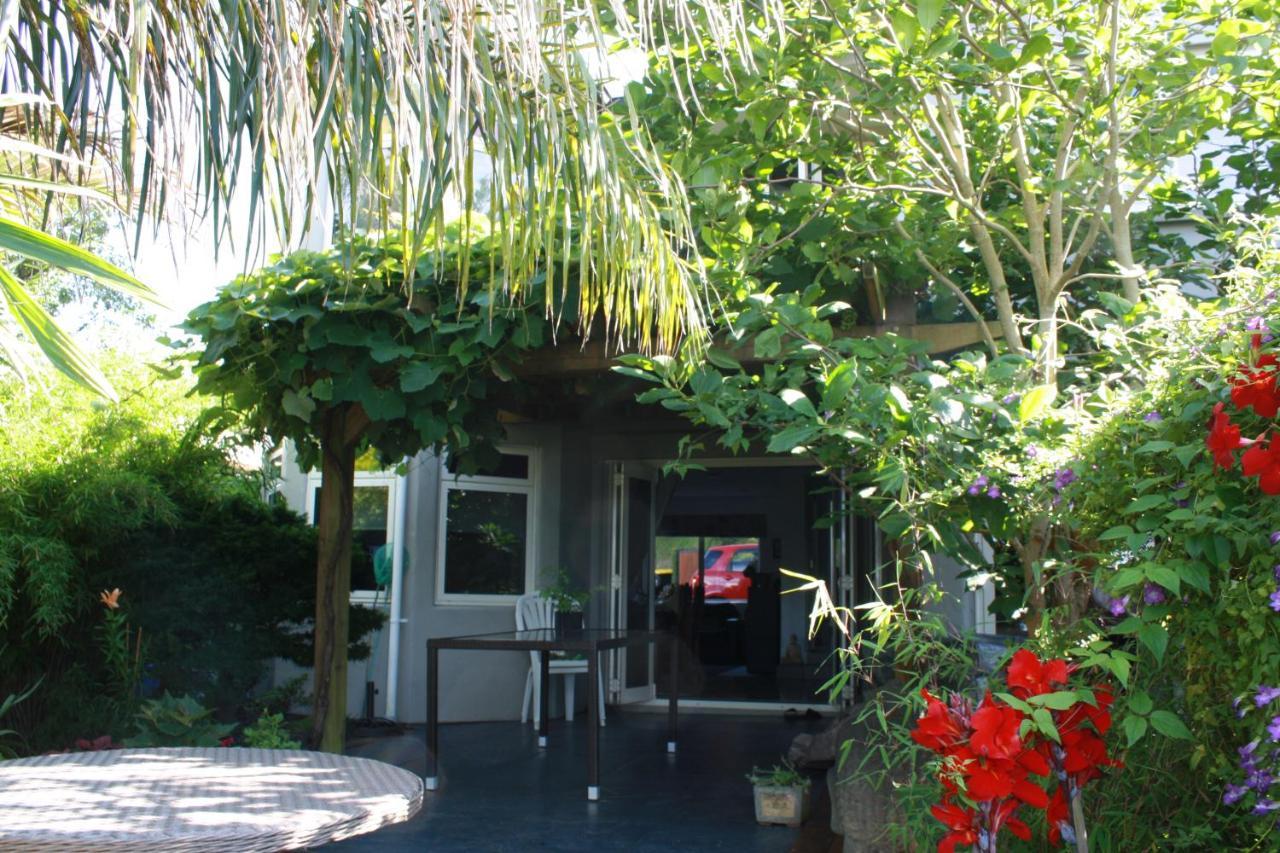 The Beach House Bed And Breakfast Maungatapu Esterno foto